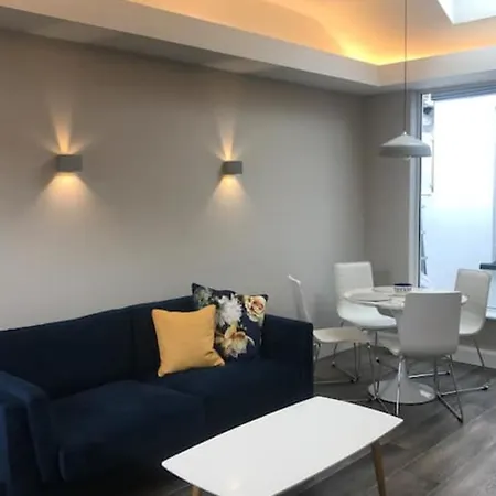 Vakantiehuis Modern 1 Bed 1 Bath In Location